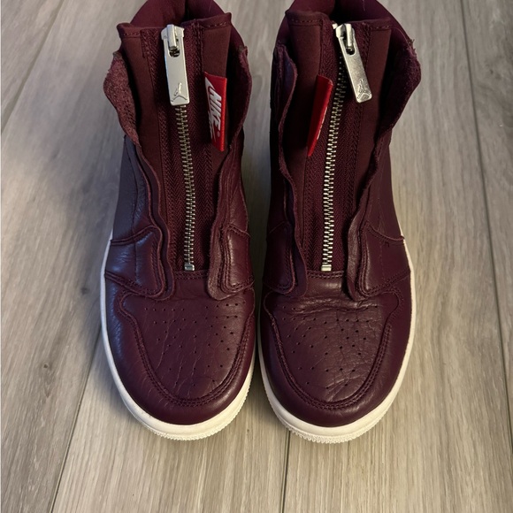 Women’s Jordan 1 Retro High Zip Bordeaux, Size 6 - Picture 3 of 7